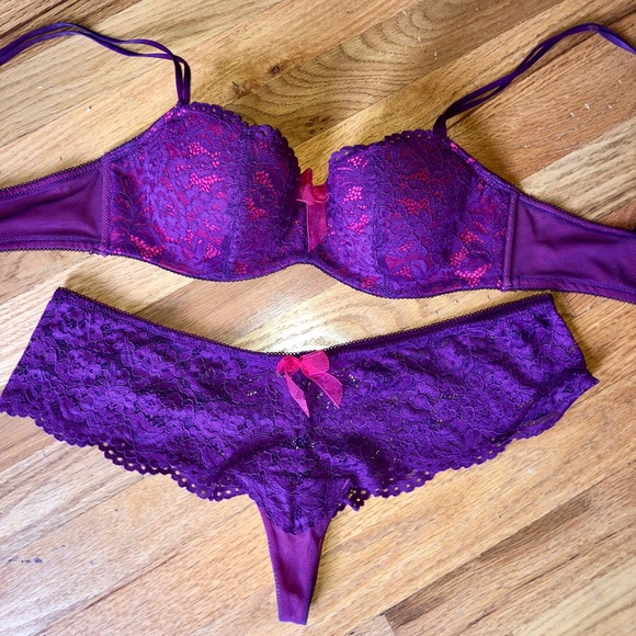purple lace bra and panty set